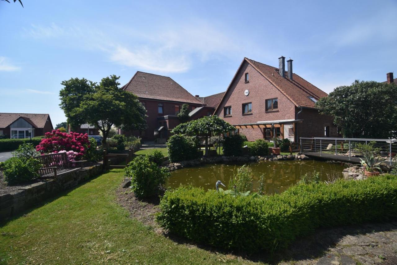 Gasthaus Deutsches Haus Garni Wunstorf Exterior foto